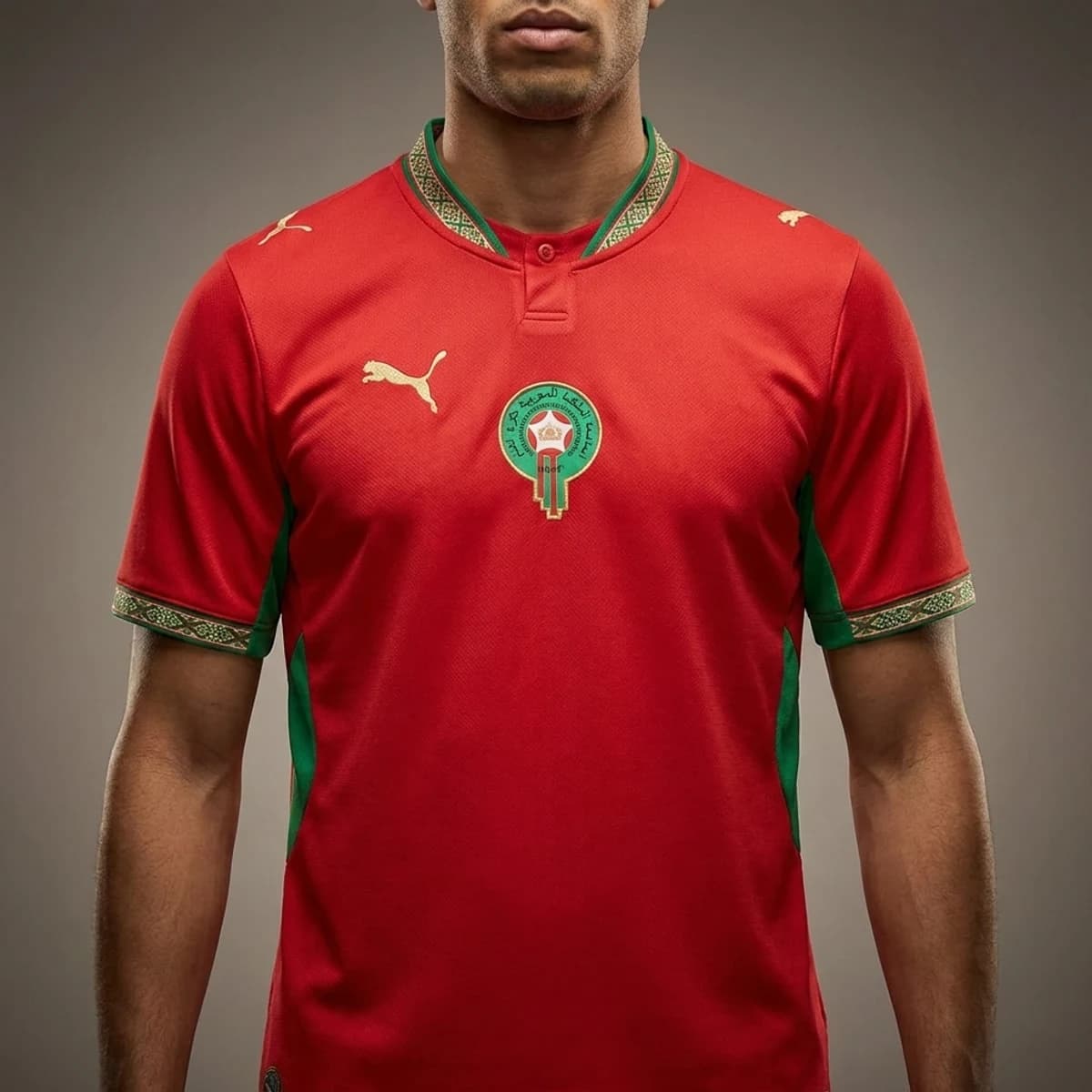 Marokko Thuisshirt 2026 — close-up van embleem, logo en stof