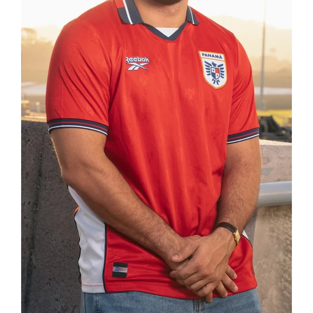Panama WK 2026 thuisshirt in rood met de harpij-arend